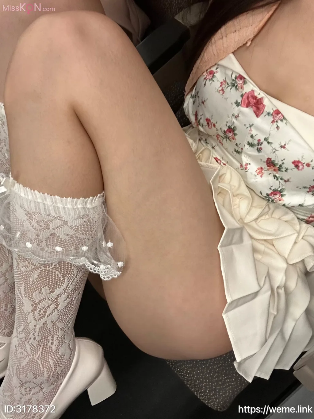 小萌子: 2024 Collection (105 ảnh)