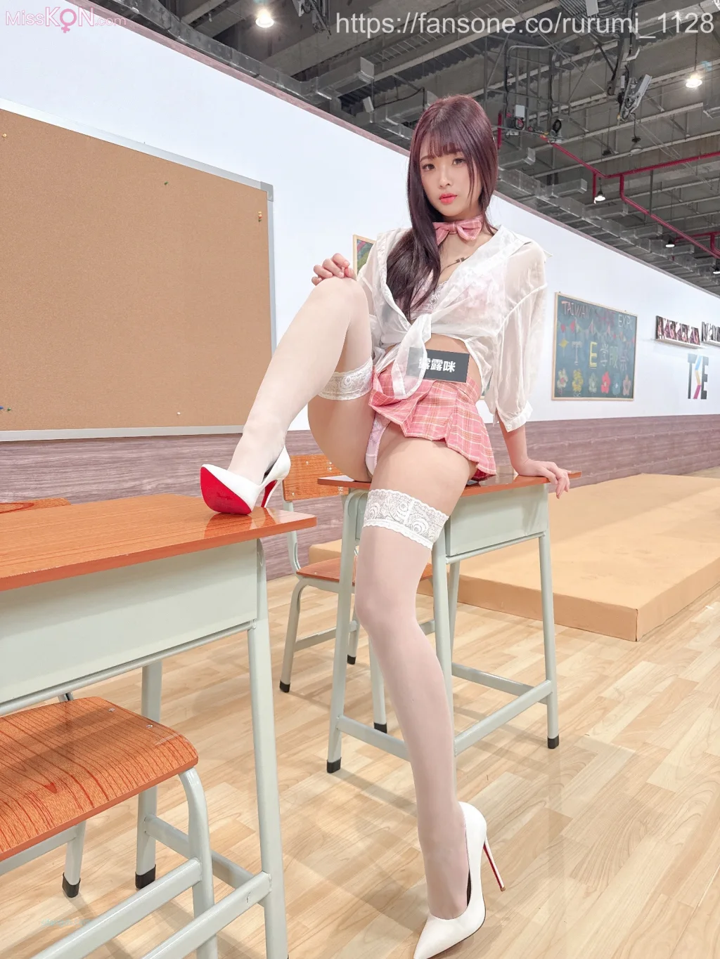 露露咪: TW極品D奶模特兒付費合集 (627 photos + 28 videos) – Page 4