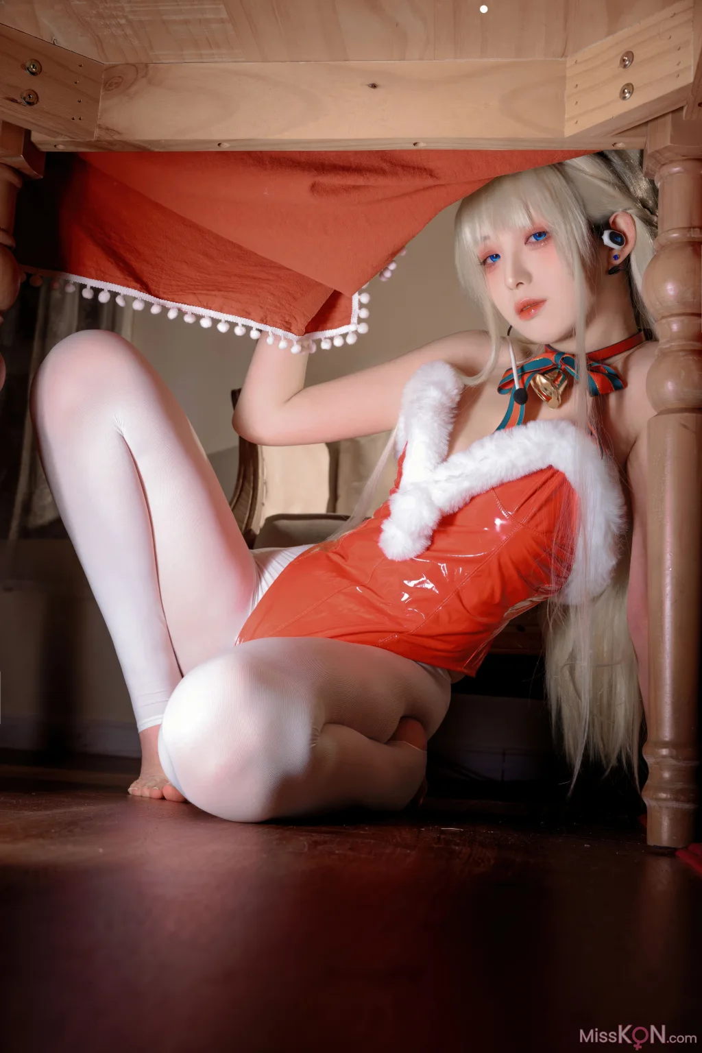 Coser@封疆疆v: 蔚蓝档案 飞鸟马时 圣诞 (40 photos)