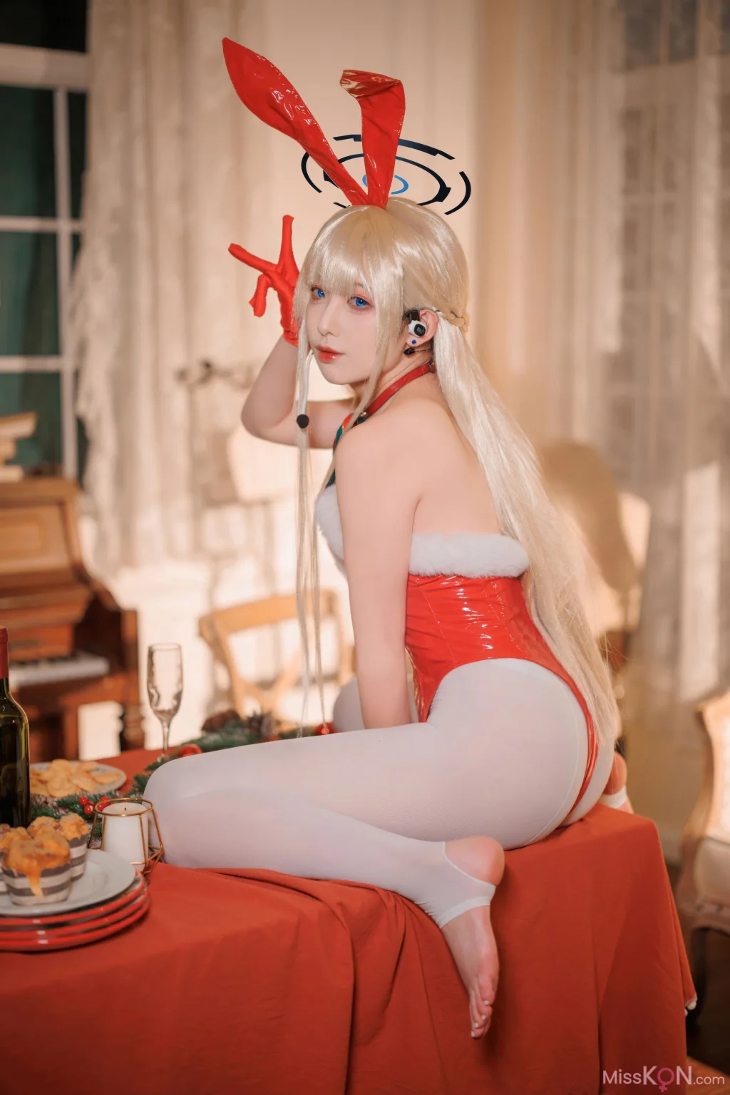 Coser@封疆疆v: 蔚蓝档案 飞鸟马时 圣诞 (40 photos)