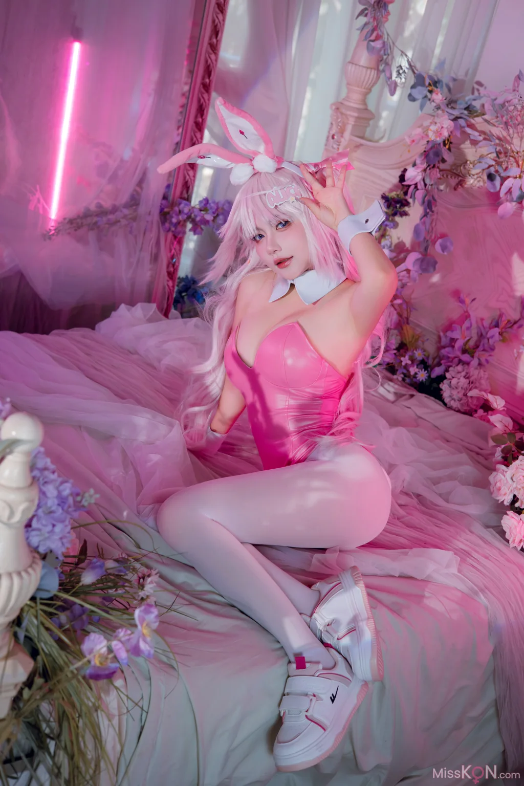 Coser@是一只熊仔吗: Nikke爱丽丝兔女郎 (50 photos)