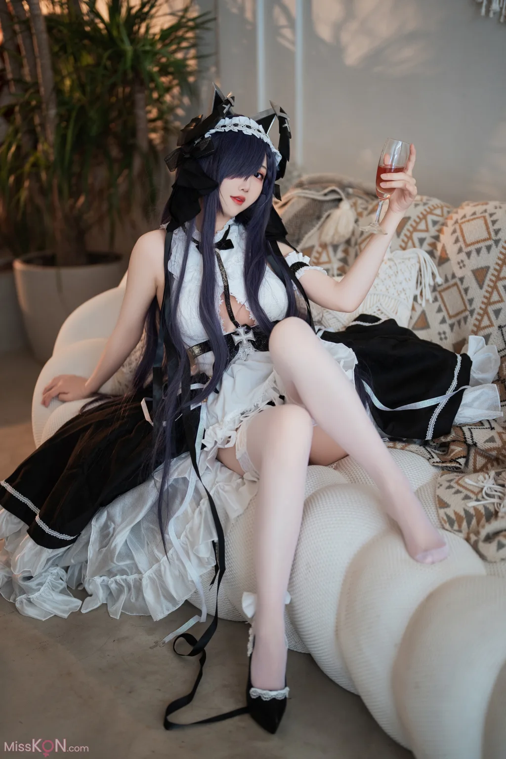Coser@面饼仙儿: 碧蓝航线 奥古斯特 女仆 (43 ảnh)