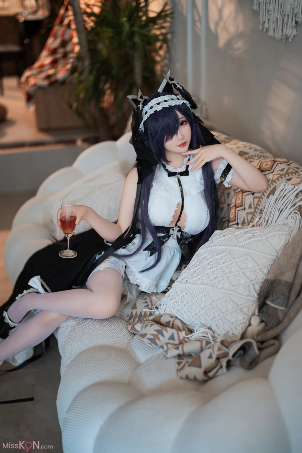 Coser@面饼仙儿: 碧蓝航线 奥古斯特 女仆 (43 ảnh)