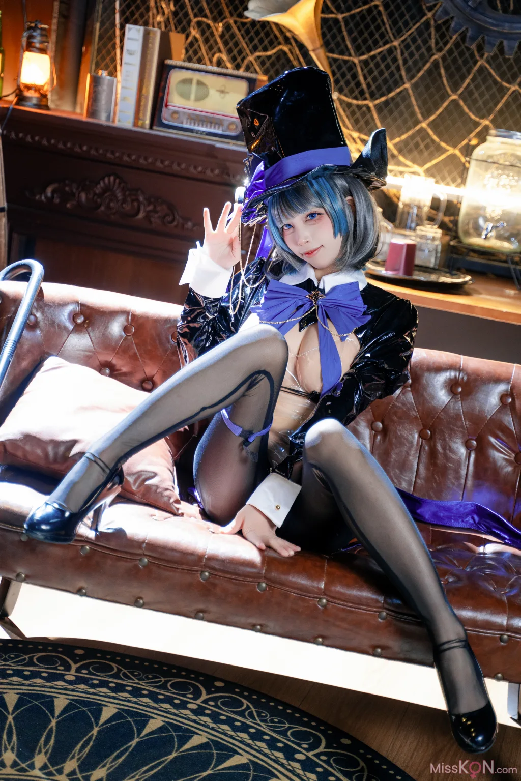 Coser@三無人型: 碧蓝航线 柴郡绚烂夜梦 (40 photos)