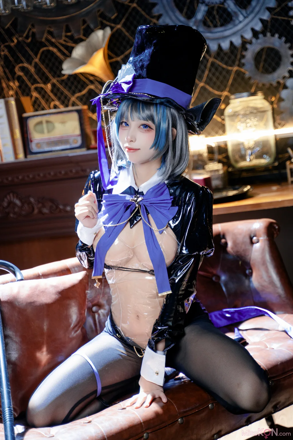 Coser@三無人型: 碧蓝航线 柴郡绚烂夜梦 (40 photos)