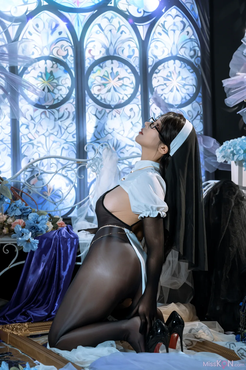 Coser@云溪溪 (Yunx1x1) & 奶桃: 沉陷 修女 (90 photos + 1 video) – Page 2