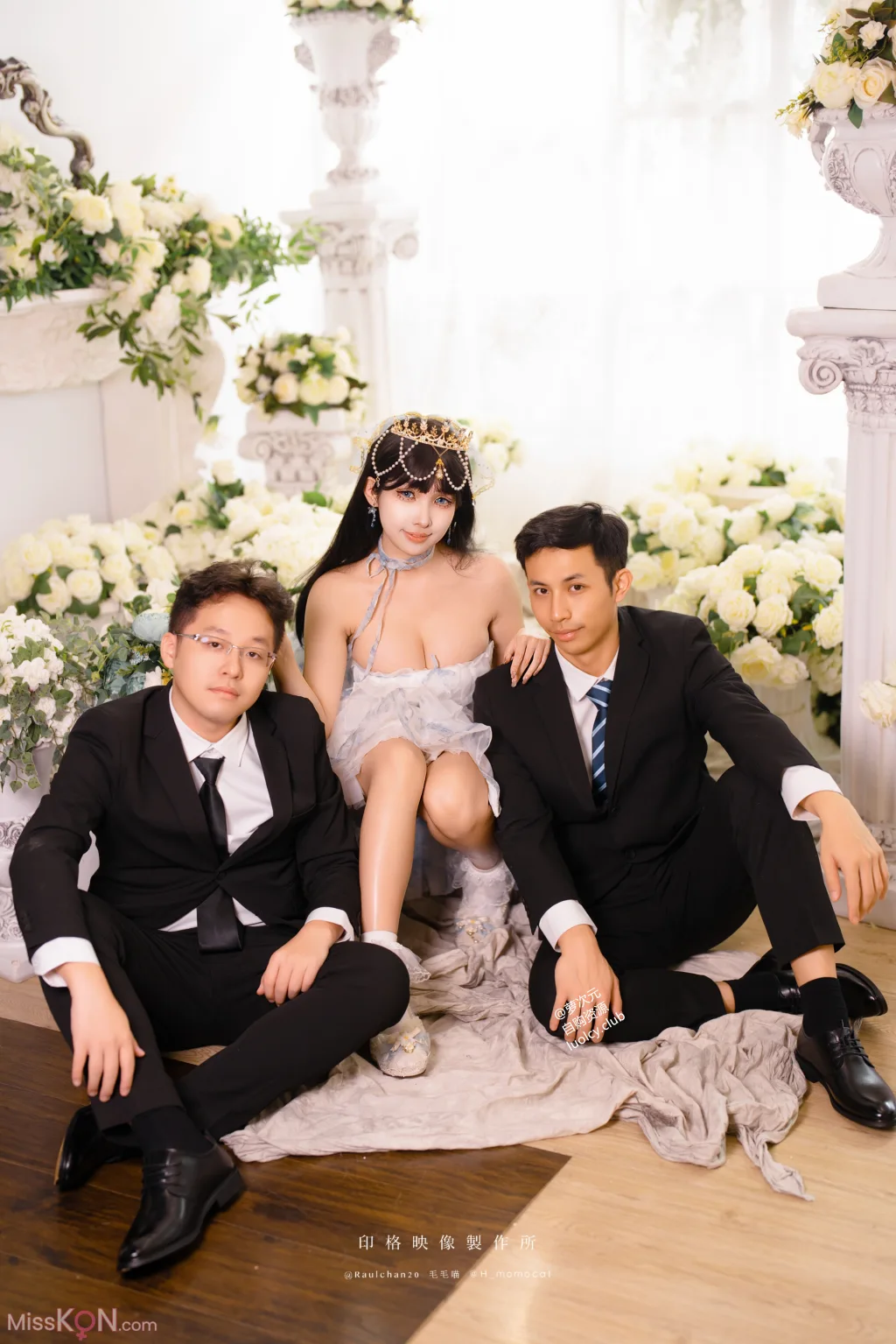 Coser@慕慕Momo: Birthday Day 永遠的小公主 (54 photos + 2 videos)