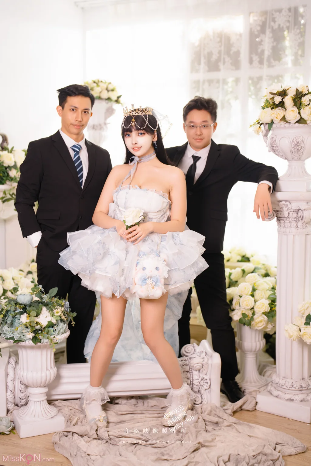 Coser@慕慕Momo: Birthday Day 永遠的小公主 (54 photos + 2 videos)