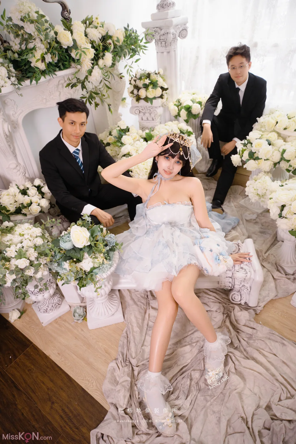 Coser@慕慕Momo: Birthday Day 永遠的小公主 (54 photos + 2 videos)