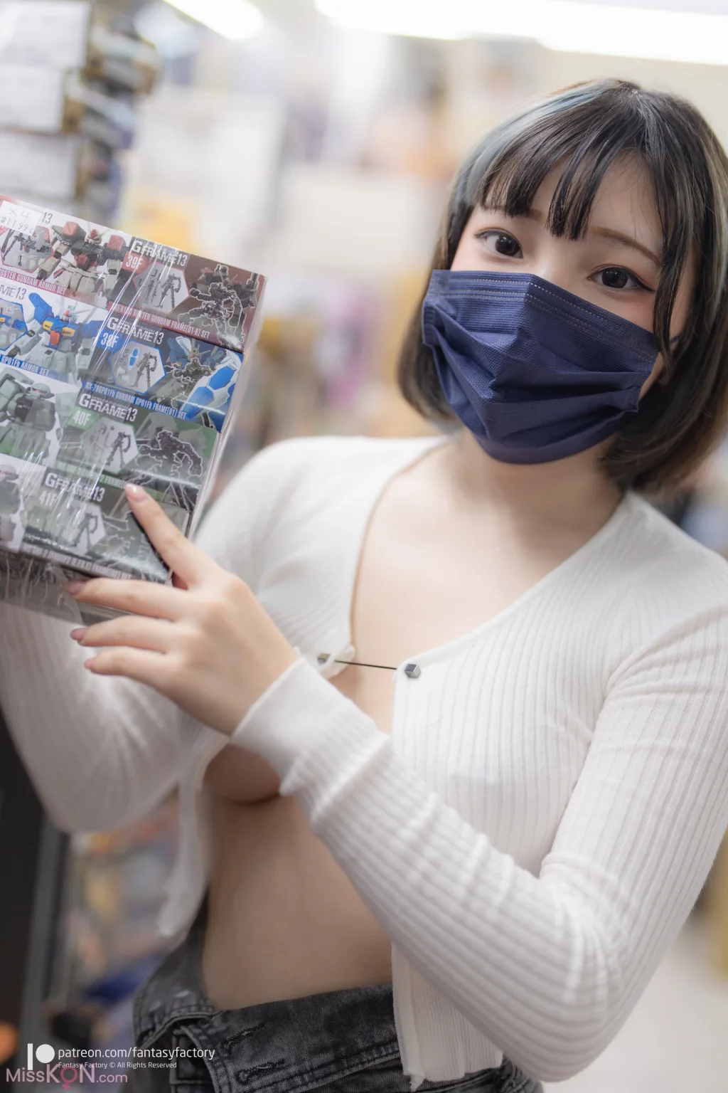 [Fantasy Factory] 小丁: 白色护胸 Boobs Guardian (22 photos) – Page 2