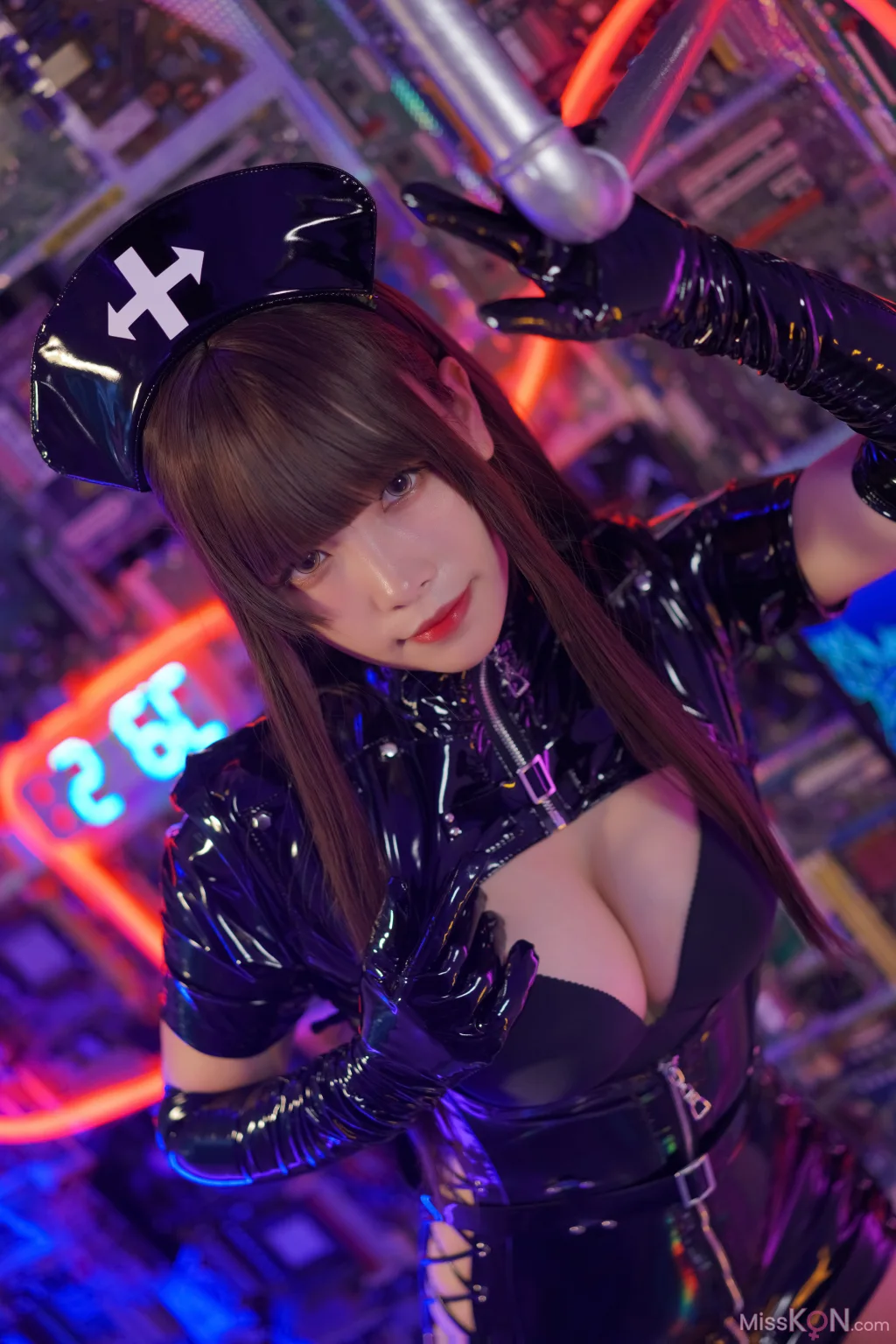 Coser@Neko薇薇: 暗黑护士 (54 photos + 5 videos)