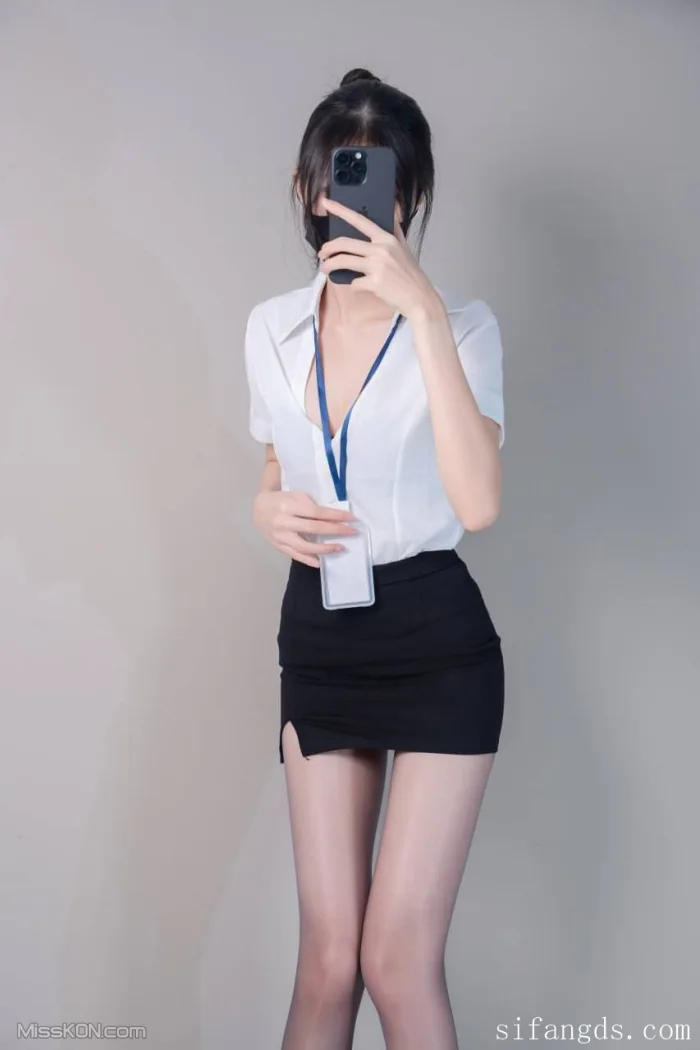 Cosplay@shixiaotaone: 顶级性感白虎女神 门槛福利 女神美鲍嫩脚 (104 photos + 9 videos)
