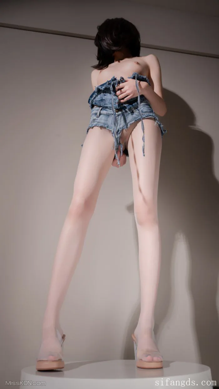 Cosplay@shixiaotaone: 顶级性感白虎女神 门槛福利 女神美鲍嫩脚 (104 photos + 9 videos)