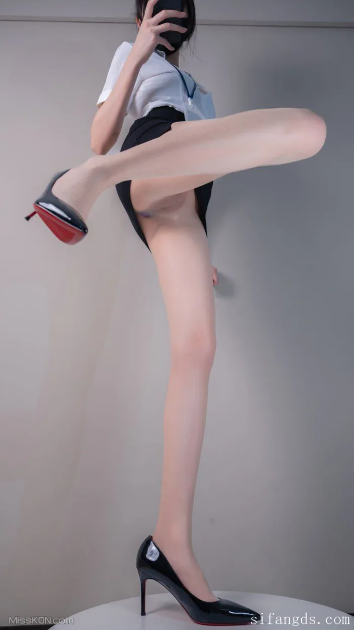 Cosplay@shixiaotaone: 顶级性感白虎女神 门槛福利 女神美鲍嫩脚 (104 photos + 9 videos) – Page 2