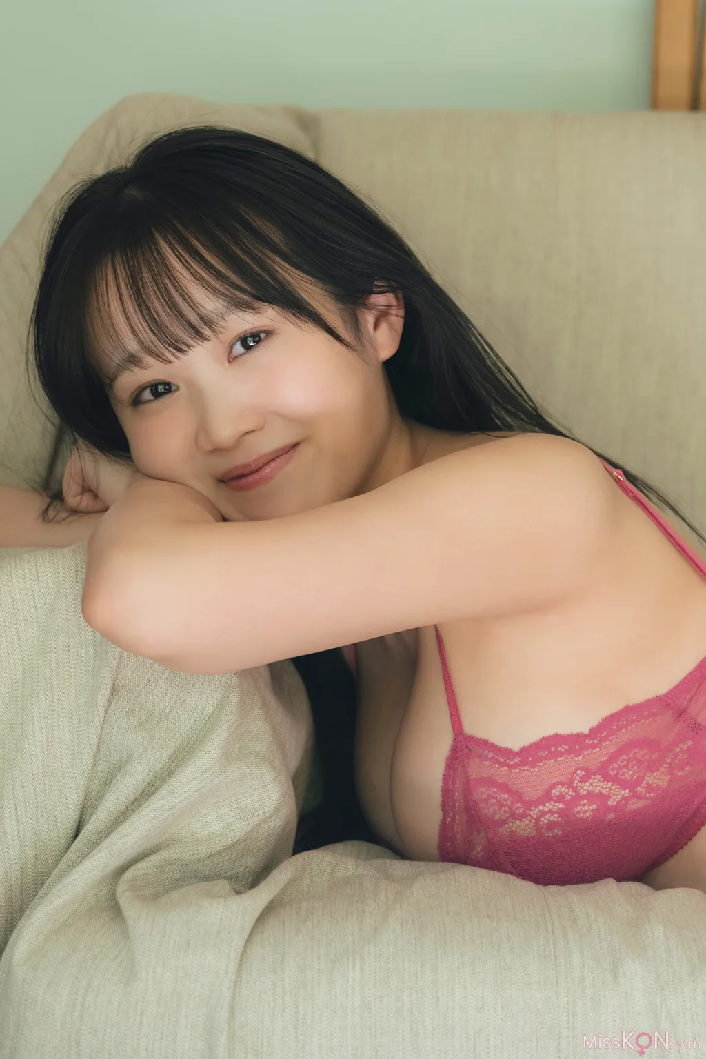 [JP] Riho Okumura (奥村梨穂): FLASHデジタル写真集  Iの衝撃 (77 photos)