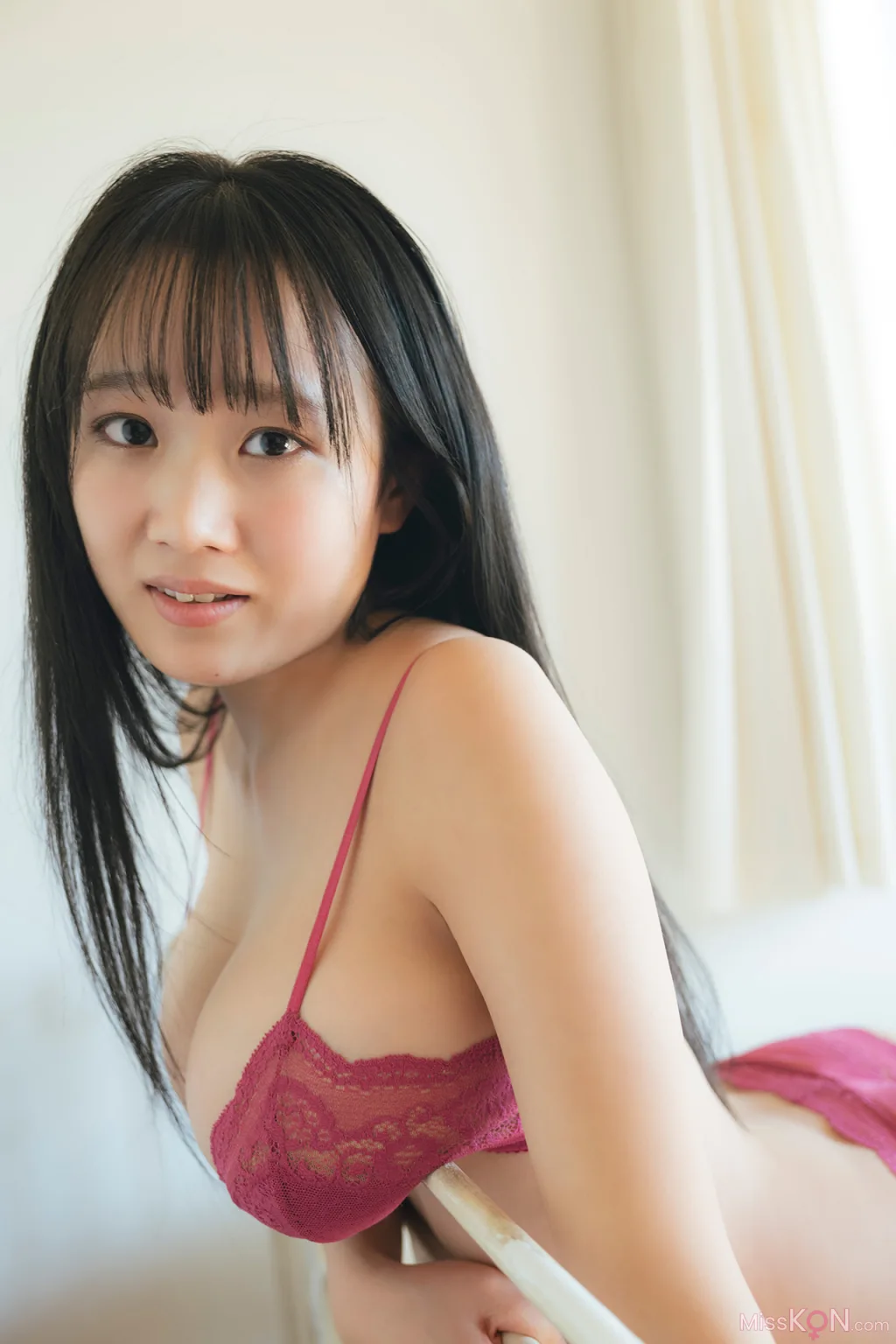 [JP] Riho Okumura (奥村梨穂): FLASHデジタル写真集  Iの衝撃 (77 photos) – Page 2