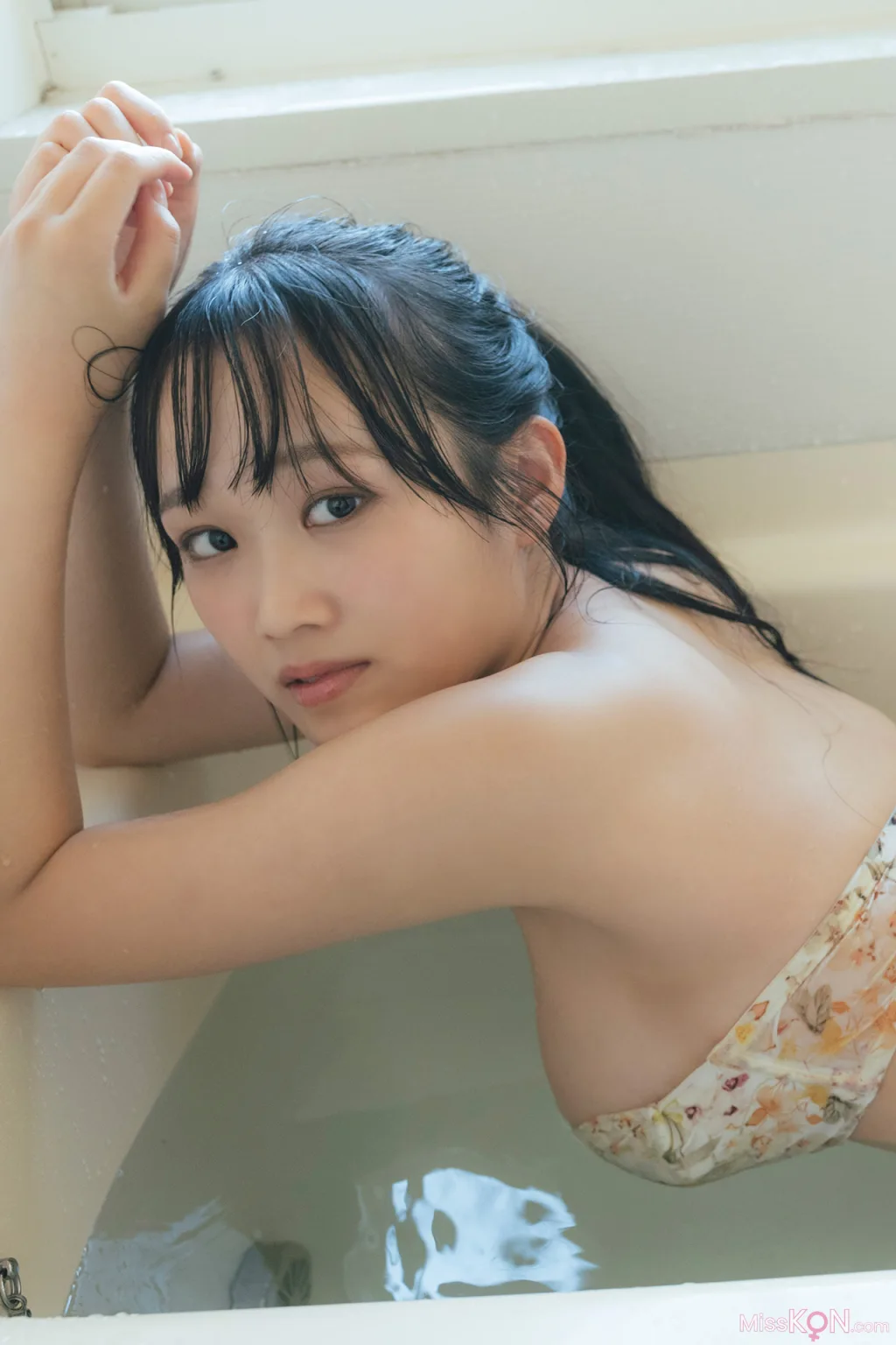 [JP] Riho Okumura (奥村梨穂): FLASHデジタル写真集  Iの衝撃 (77 photos) – Page 6