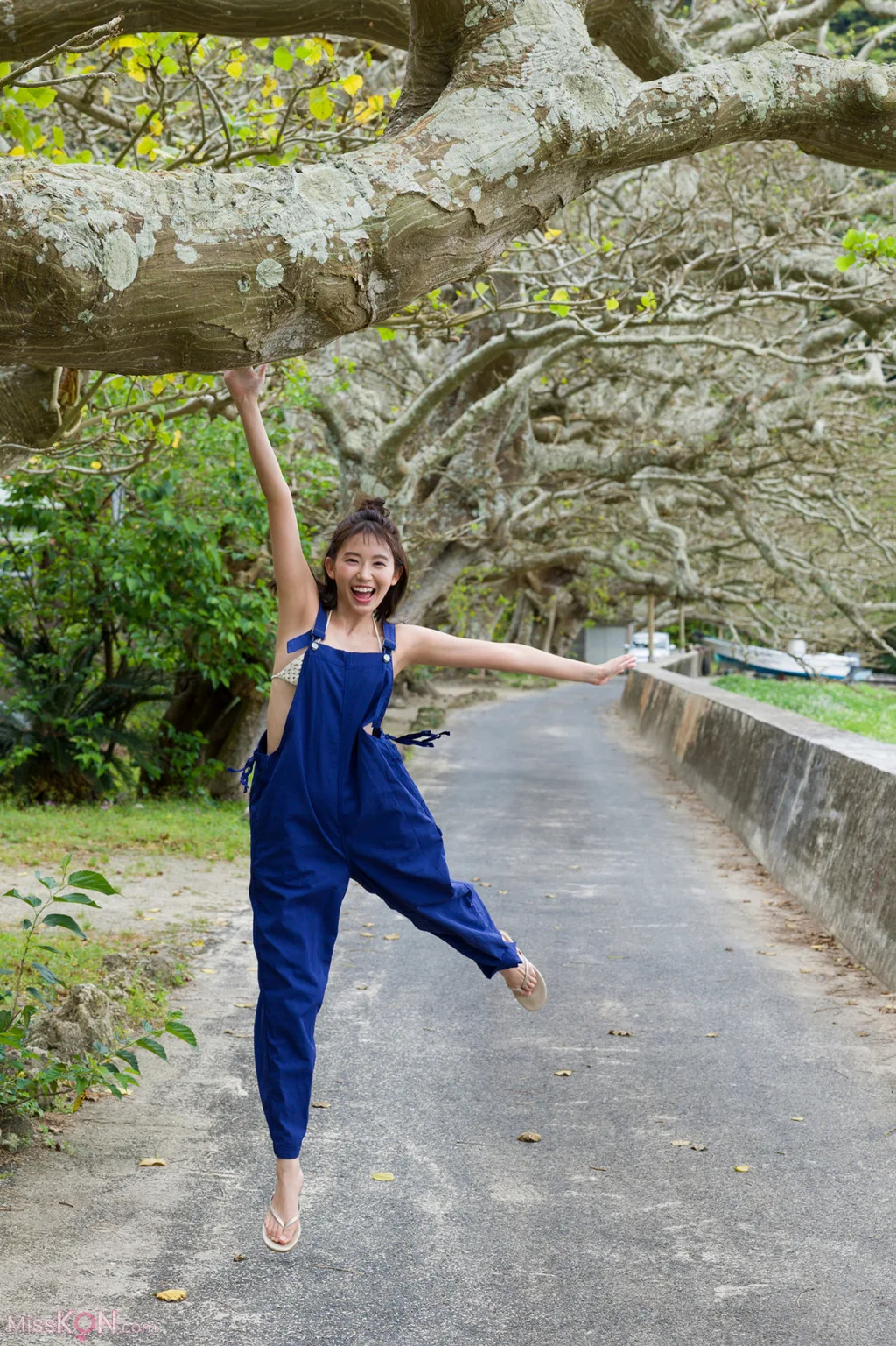 [JP] Shida Nene (志田音々): 【デジタル限定】ファースト写真集アナザーバージョン『ｎｅｎｅ－まるっとりっぷ－』 (158 photos)