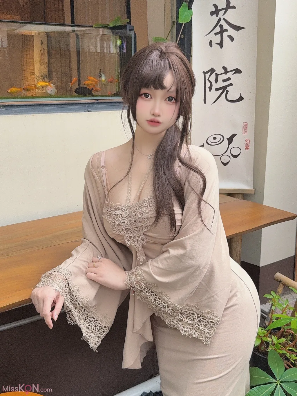 Coser@洛桑w伊梓: 猫猫衬衫 (45 photos)