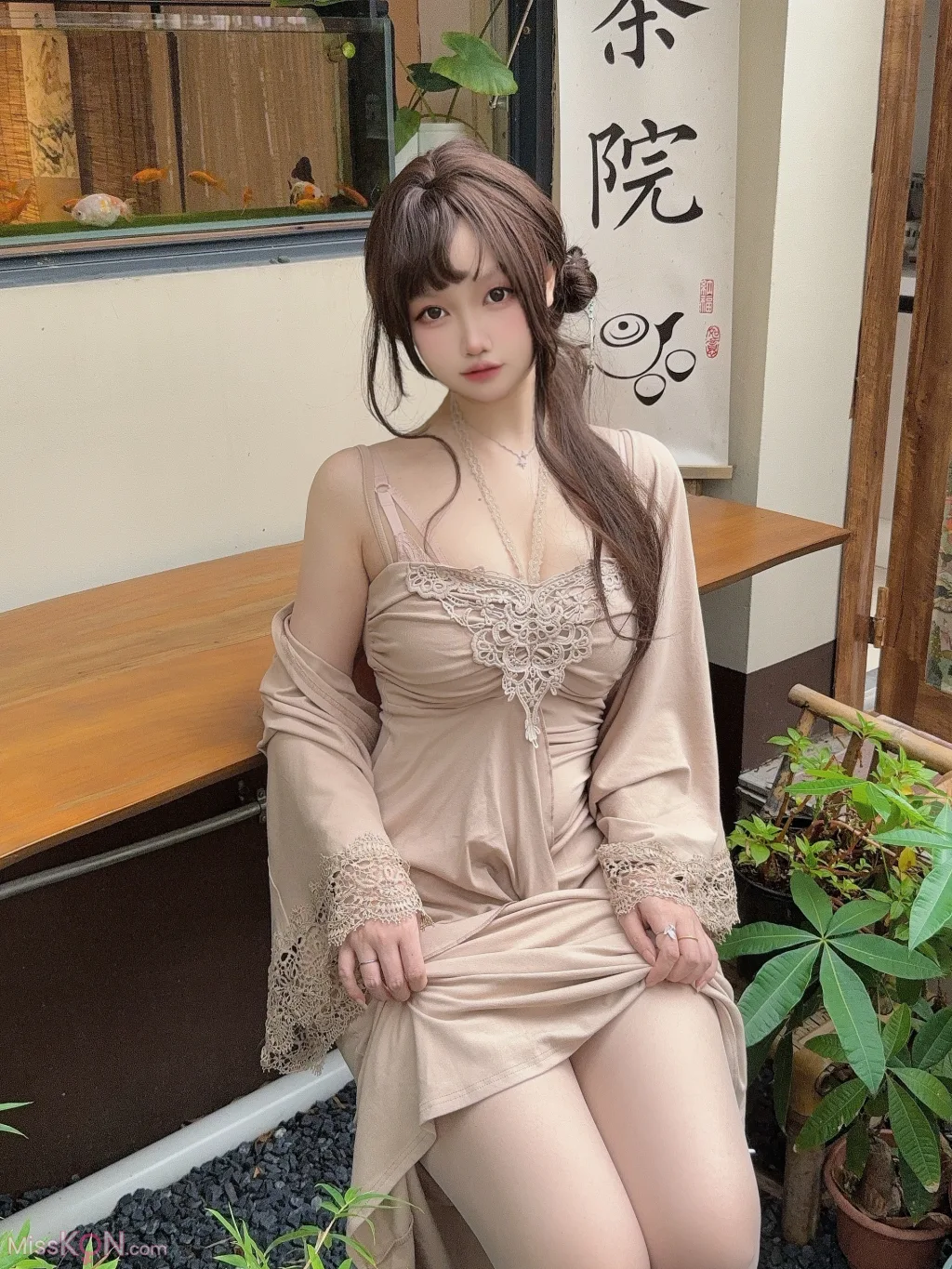 Coser@洛桑w伊梓: 猫猫衬衫 (45 photos)