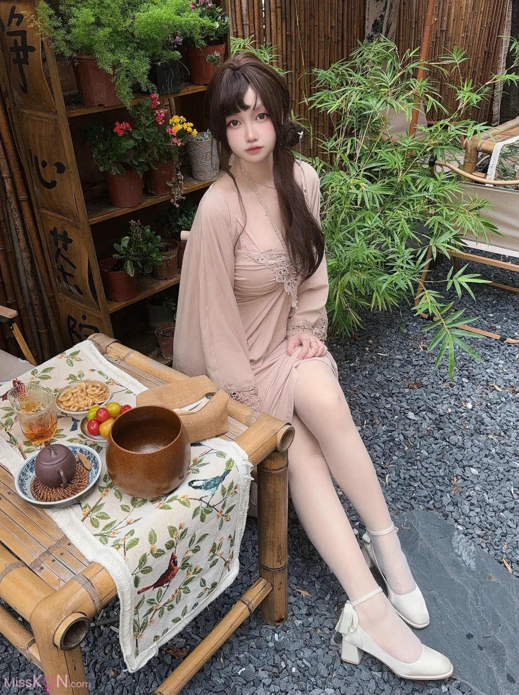 Coser@洛桑w伊梓: 猫猫衬衫 (45 photos)