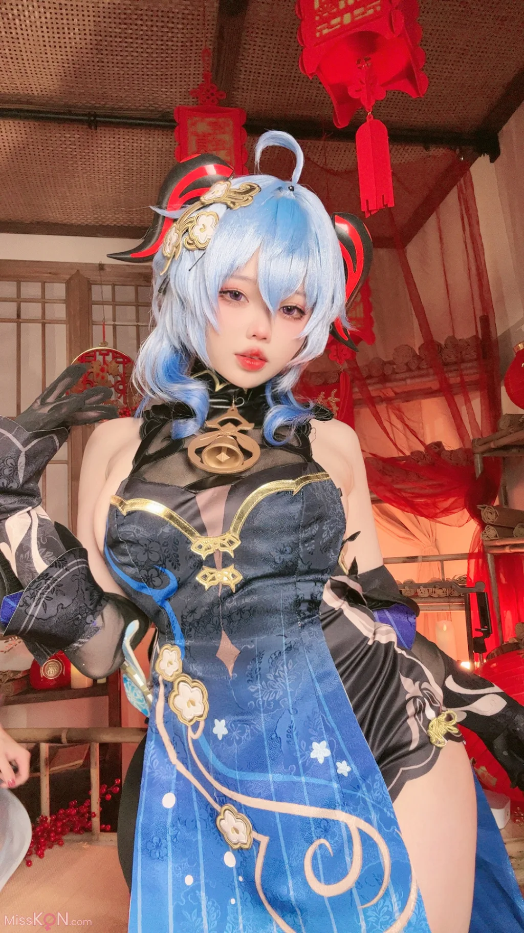 Coser@小瑶幺幺: 甘雨海灯节礼服 (40 photos)