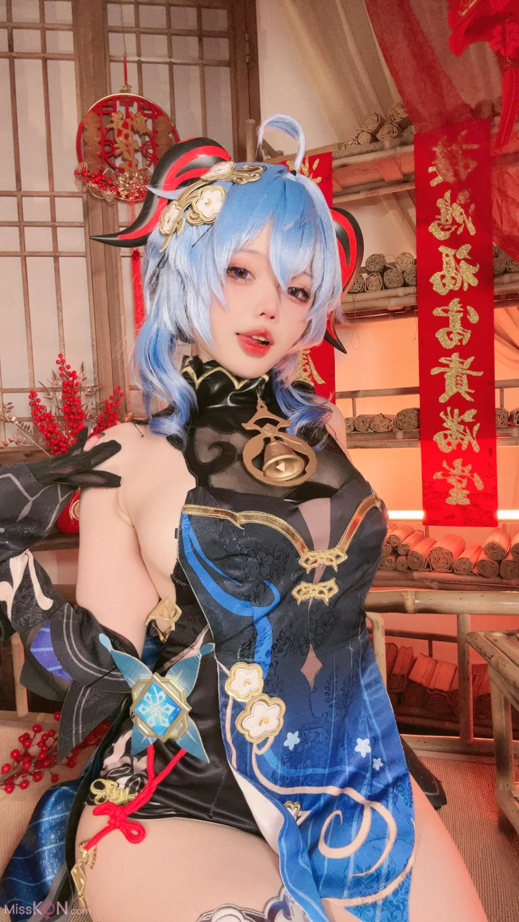 Coser@小瑶幺幺: 甘雨海灯节礼服 (40 photos)