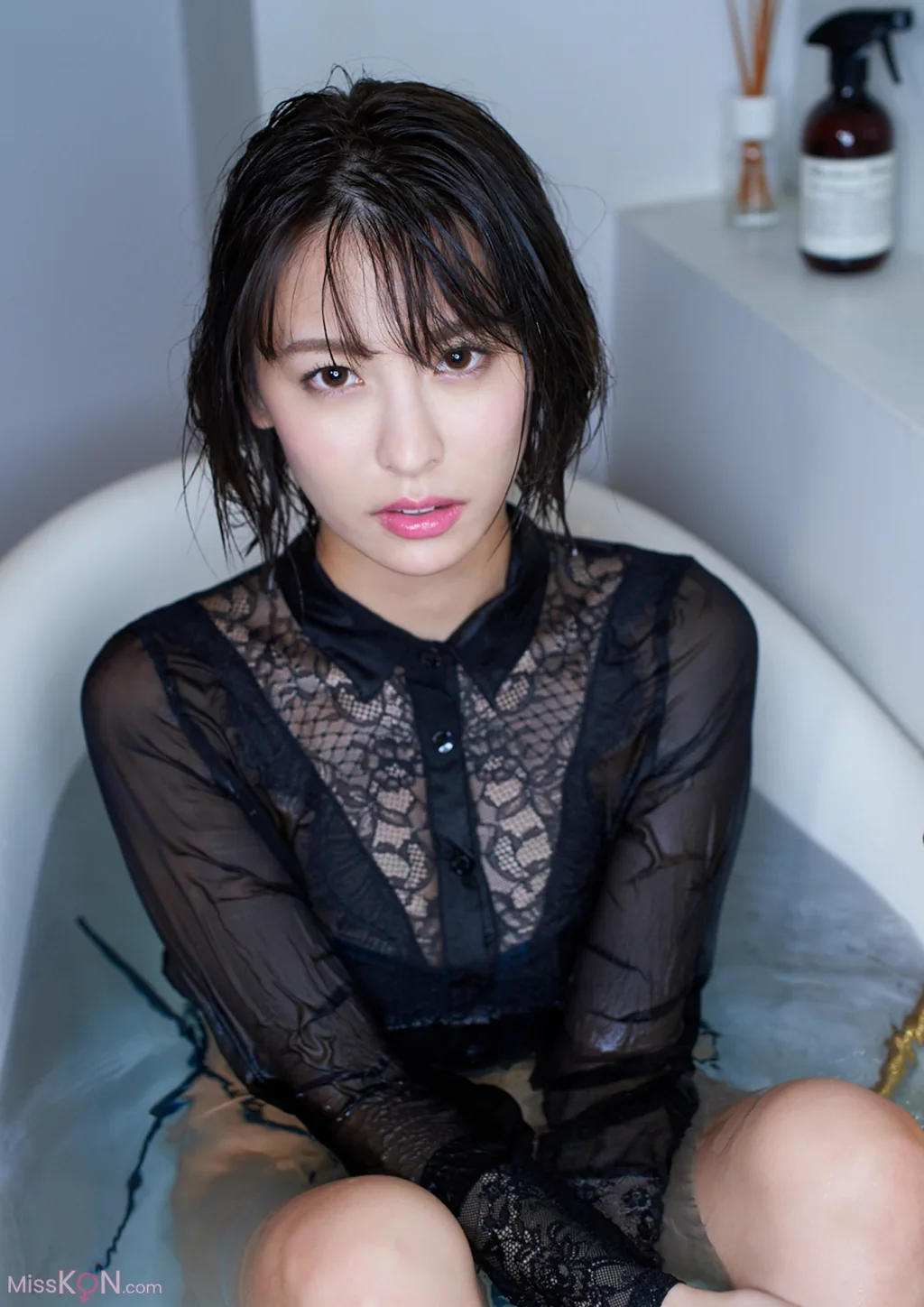 [JP] Sena Natsuki (奈月セナ):「胸さわぎのG」 (81 photos)