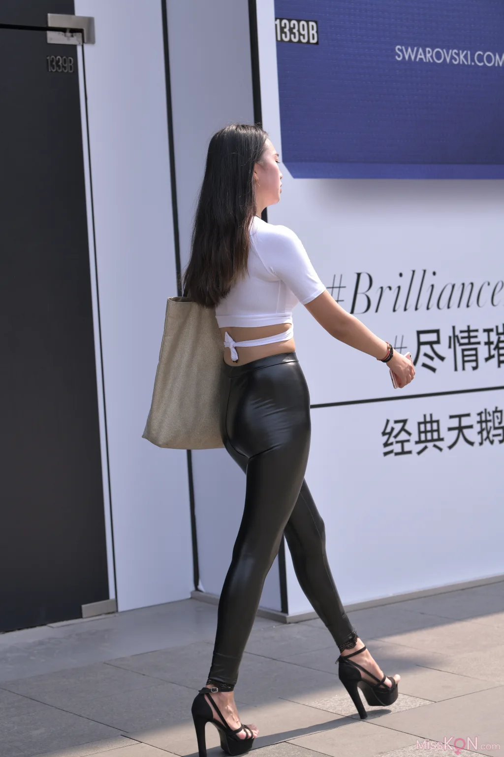 [精选街拍作品] MJ-002: 远洋太古初相遇，晓楼樯橹灰飞烟 (300 photos + 4 videos) – Page 5