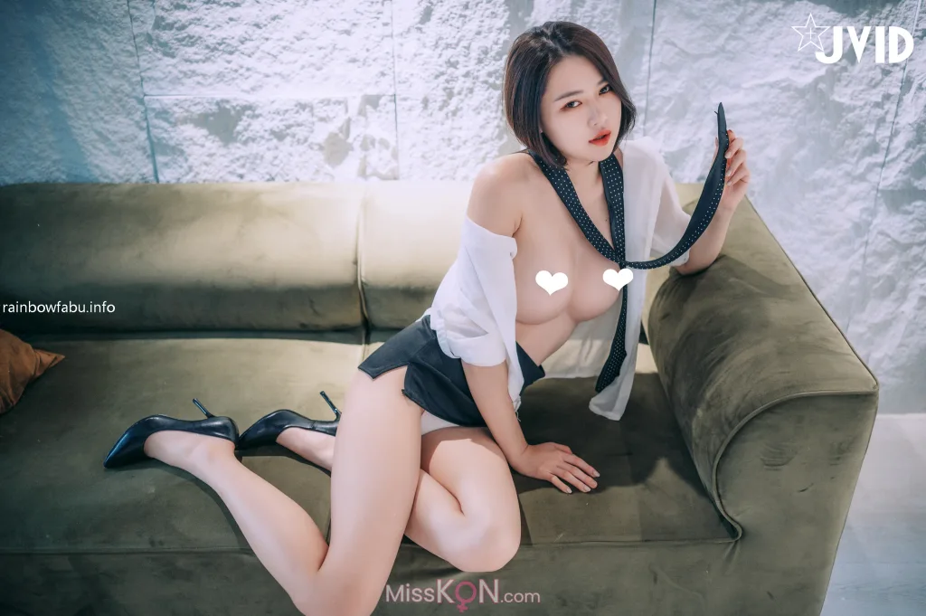 [JVID] 冰冰: 性感长腿女秘书 (98 photos + 1 video) – Page 4