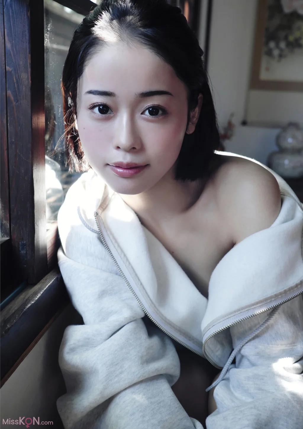 [JP] MINAMO: Hot Ripples (53 photos)