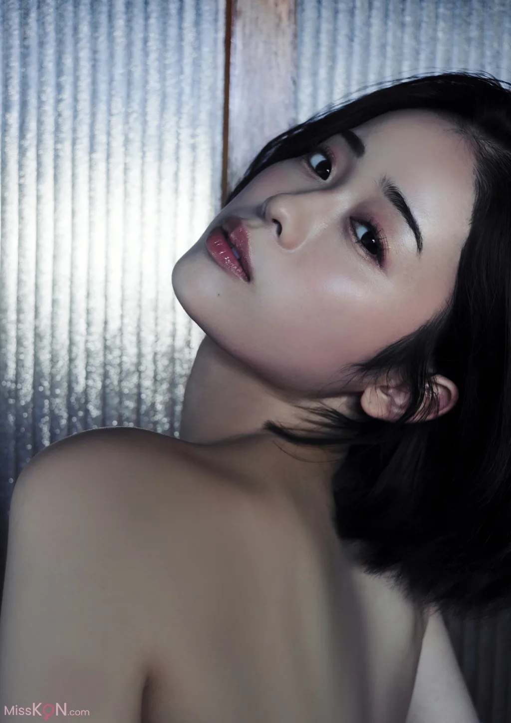 [JP] MINAMO: Hot Ripples (53 photos)
