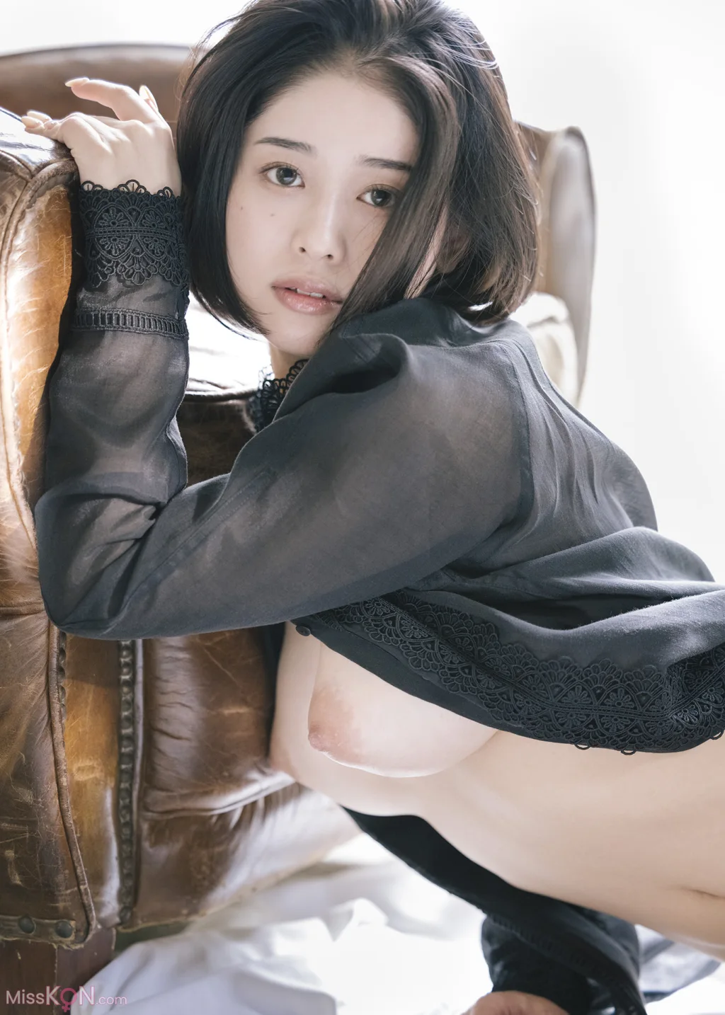 [JP] MINAMO: 乳白の季節 アサ芸SEXY (67 photos)