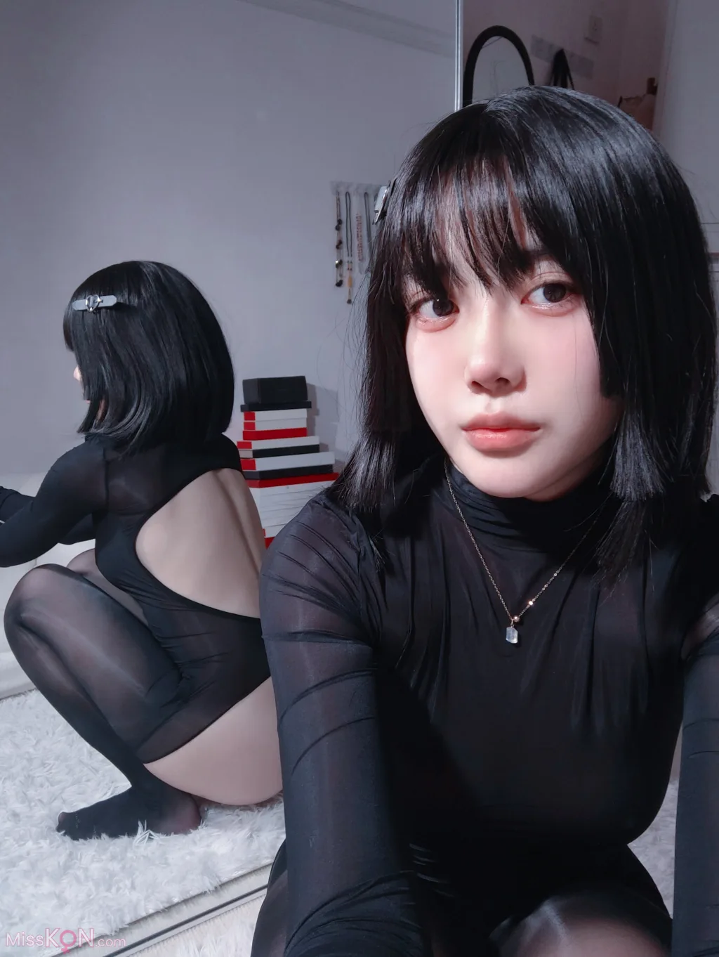 Coser@高桥千凛: 油光连体黑丝 (54 photos + 5 videos)