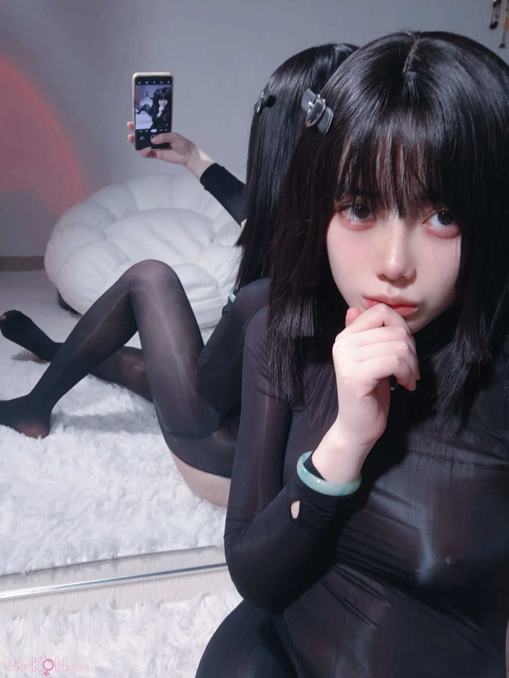Coser@高桥千凛: 油光连体黑丝 (54 photos + 5 videos)