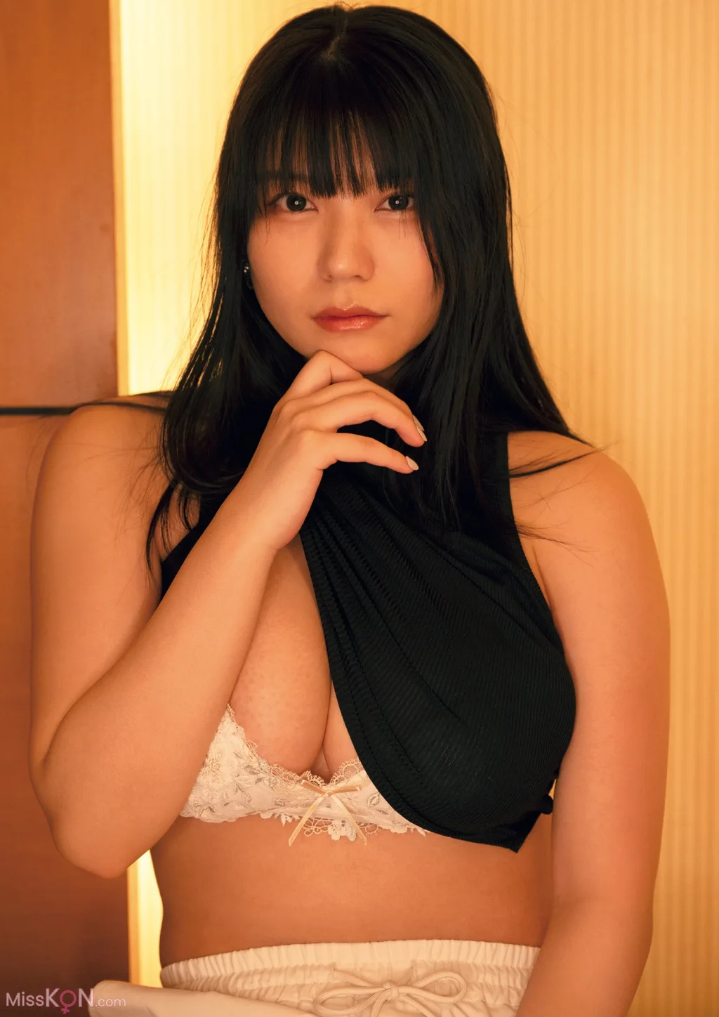[JP] Memo Oba (月花めもり): 写真集 ラストメモリー (88 photos)