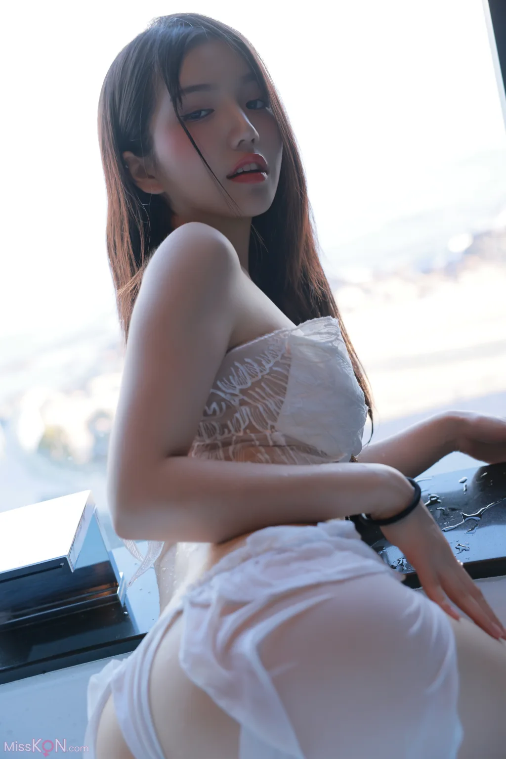 [SWEETBOX] YOONVELY: Vol.51 Fairy (81 photos)