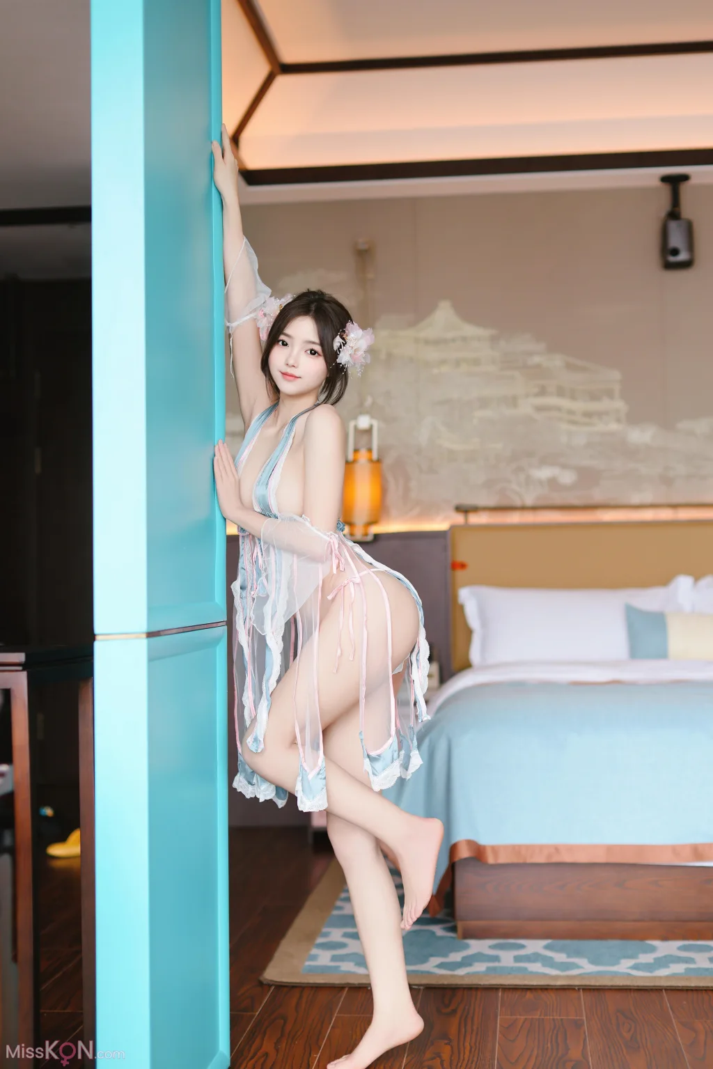 [XR Uncensored] 苏软软: R18 秀人网模特 新人首秀 鲜花朵朵 (120 photos) – Page 2