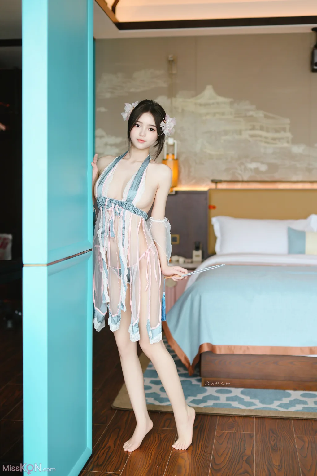 [XR Uncensored] 苏软软: R18 秀人网模特 新人首秀 鲜花朵朵 (120 photos) – Page 4