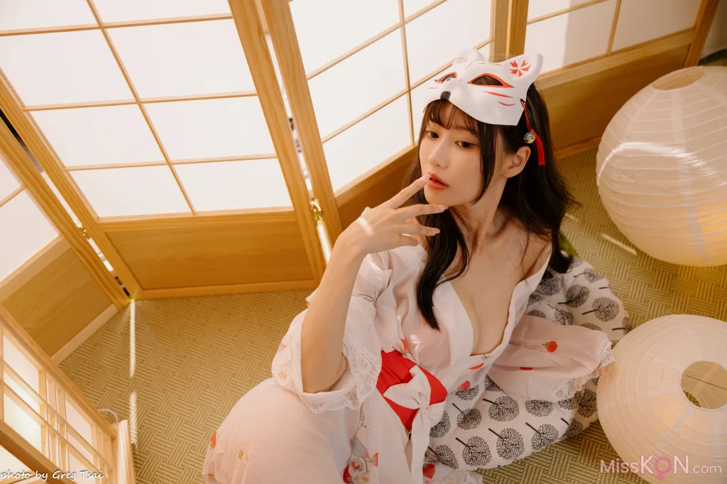 Coser@黎黎: 和服 (105 photos)