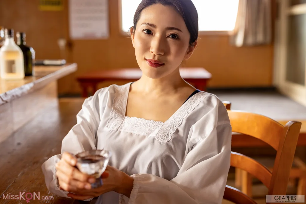 [JP] Hikari Kisaki (妃ひかり): [Graphis] Gals Flash! Vol.05 (20 photos)