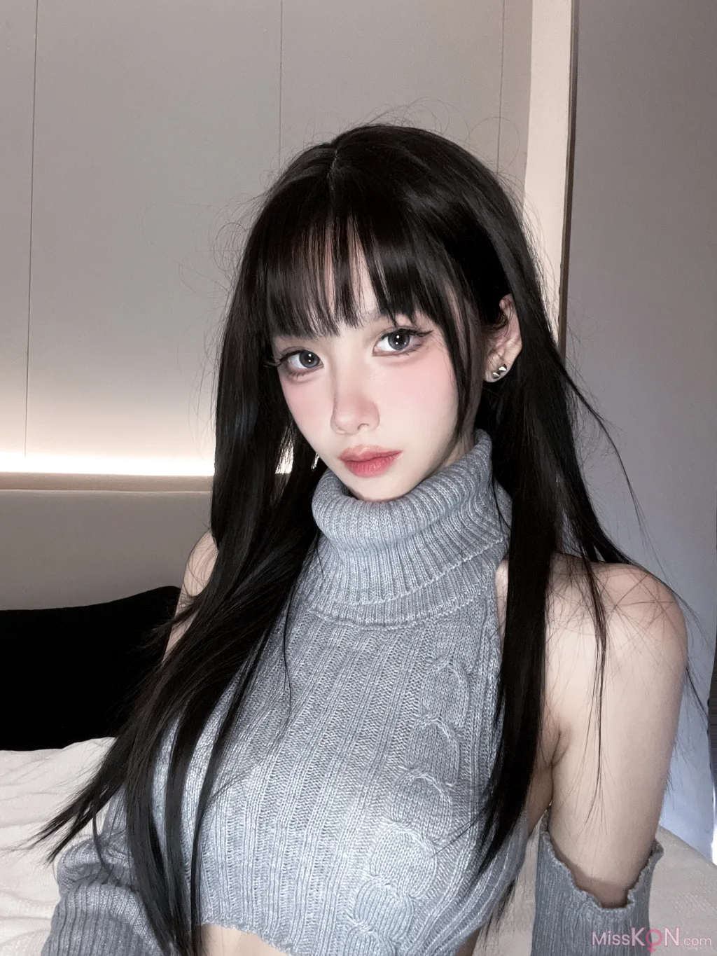 Coser@果咩酱w: 灰灰毛衣 (23 photos + 2 videos)
