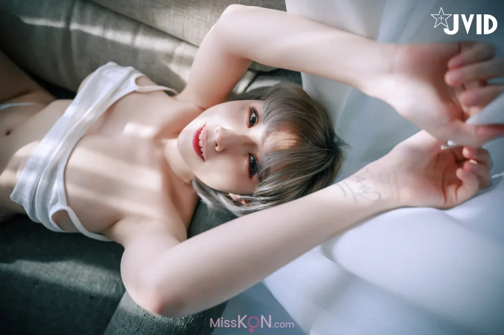 [JVID] 黎菲兒: H-Cup 巨乳美少女－黎菲兒，尺度解鎖，這逆天的身材 不應該有胸貼擋住她的完美！ (131 photos)