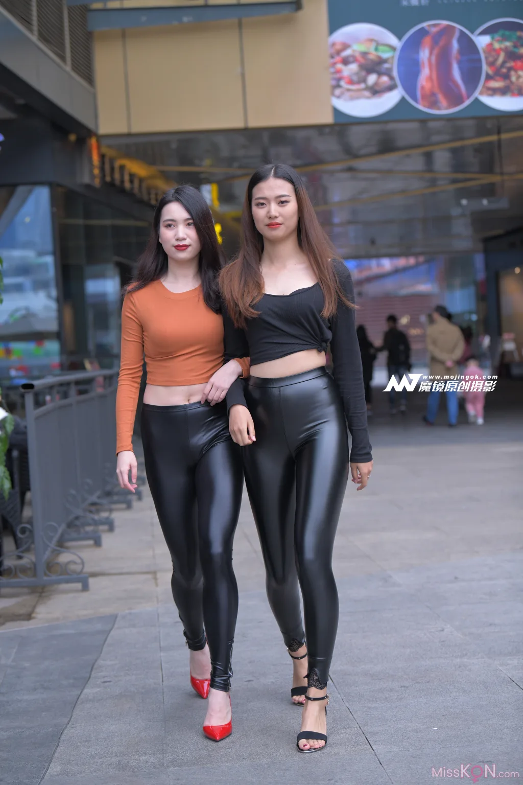 [精选街拍作品] MJ-008: 双皮裤 (169 photos + 6 videos)