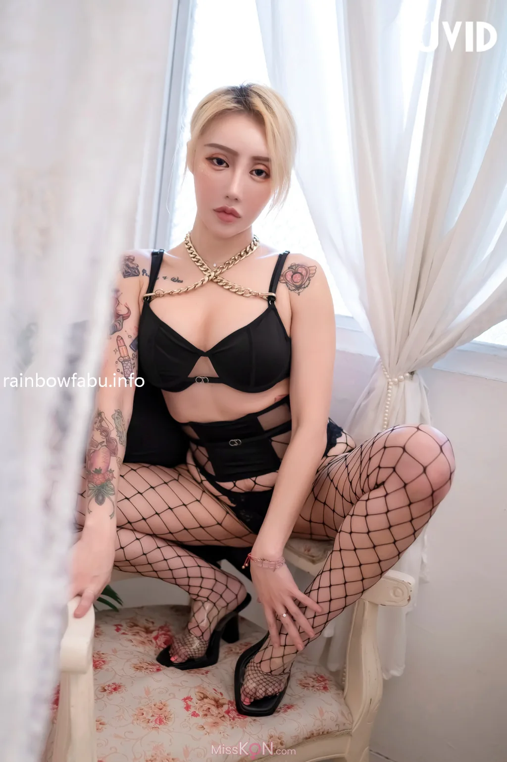 [JVID] 葉魚魚: 美乳蜜臀讓人血脈賁張。讓人迷失在肉體和慾望的歡愉中！ (59 photos + 1 video)