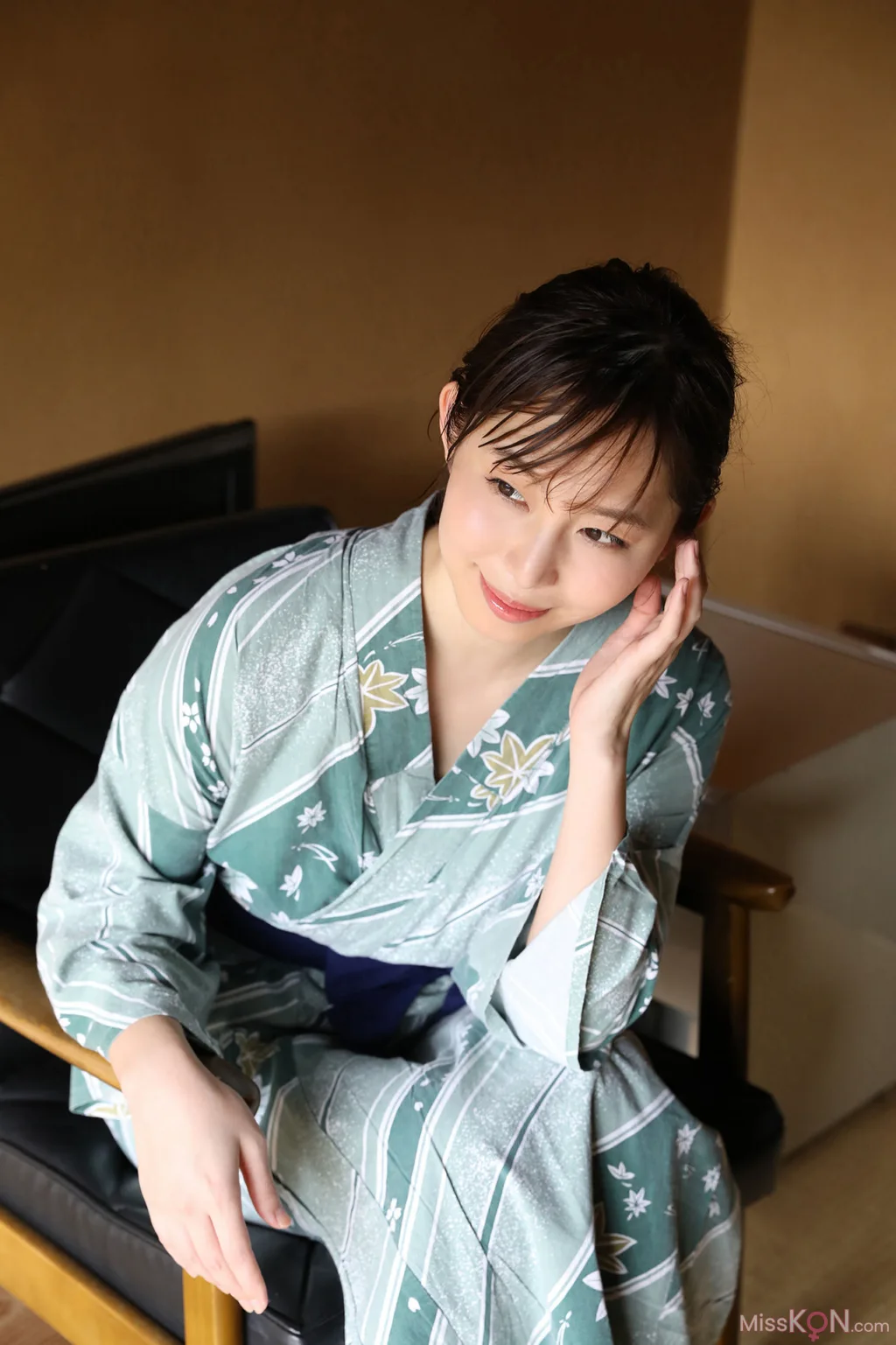 [JP] Misumi Shiochi (塩地美澄): FRIDAYデジタル写真集 「一泊二日、わけありな旅　ｖｏｌ．３　１３０ページの超完全版！」 (133 photos) – Page 5