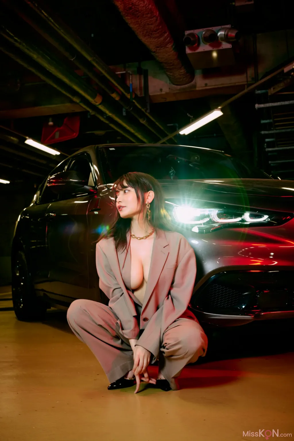 [JP] Nitori Sayaka (似鳥沙也加): FRIDAY GOLD A to Z Vol.10 (16 photos)